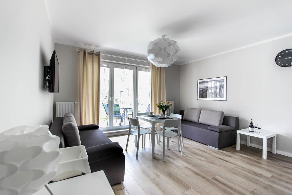 Rezydencja Apartamenty Ostrowski ウストロニエ・モルスキエ エクステリア 写真